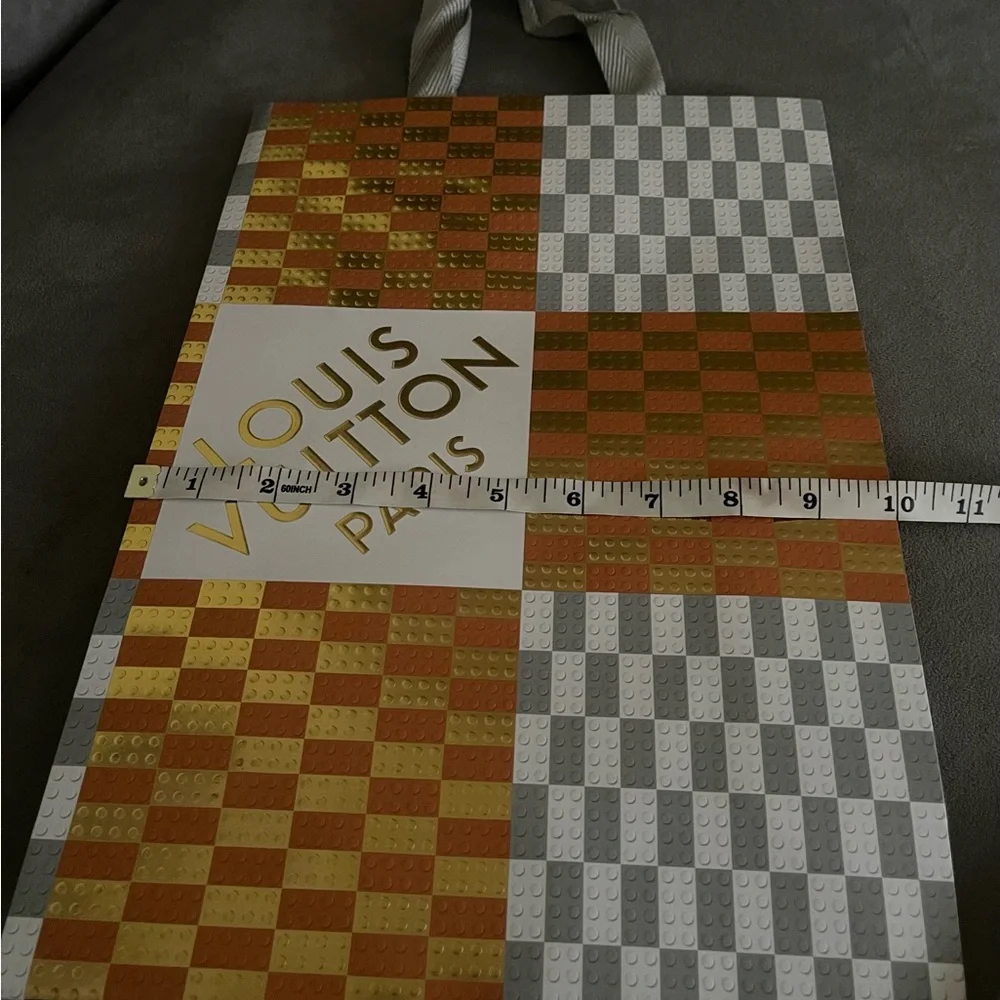 Louis Vuitton Empty Shopping Bag - Picture 7 of 7